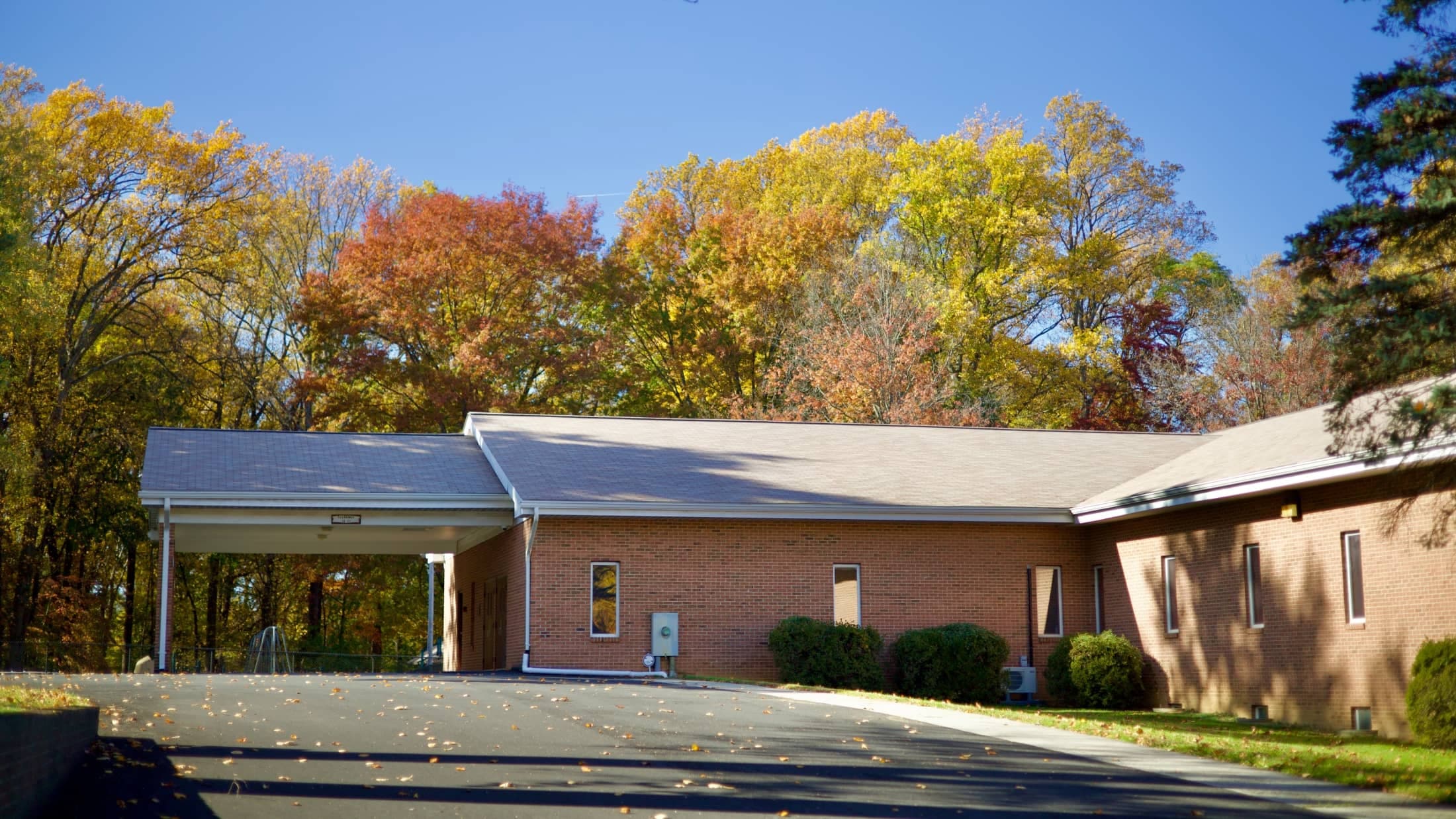 Community Church of God building